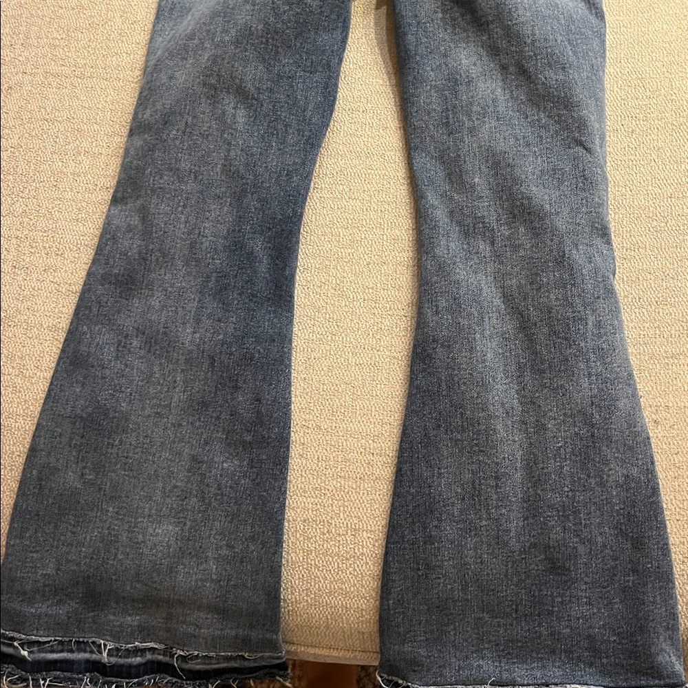 High-Rise Flare Jeans in Washed Blue - Picture 9 of 9